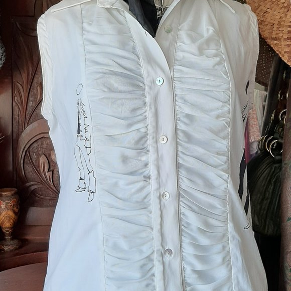 Three Doors Down Unique White Top - Picture 8 of 9